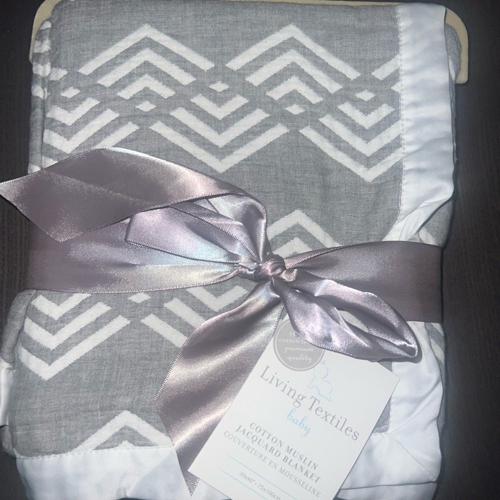 Baby Gray and White Muslin Blanket